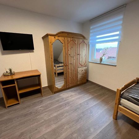 Ferienwohnung Loewen Wabern Bagian luar foto